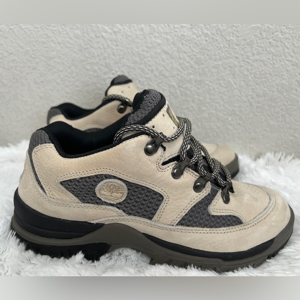 Timberland performance fitness trekking  womens boots Size 8 M Beige / Gray